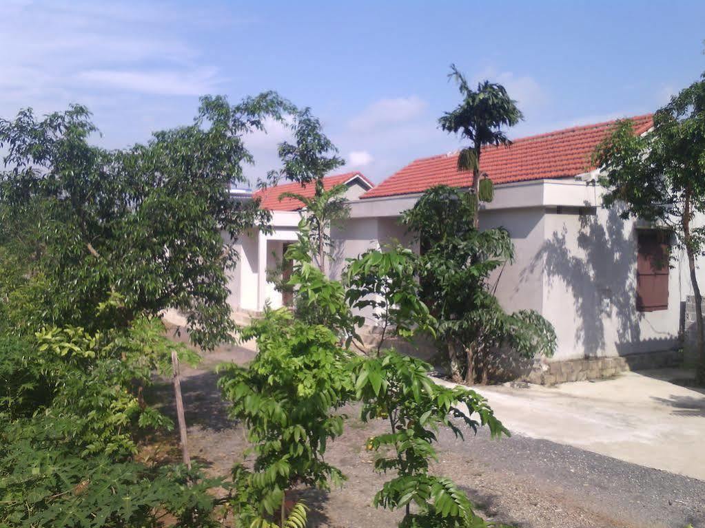 Hotel Cuc Phuong Bungalow Nho Quan Esterno foto